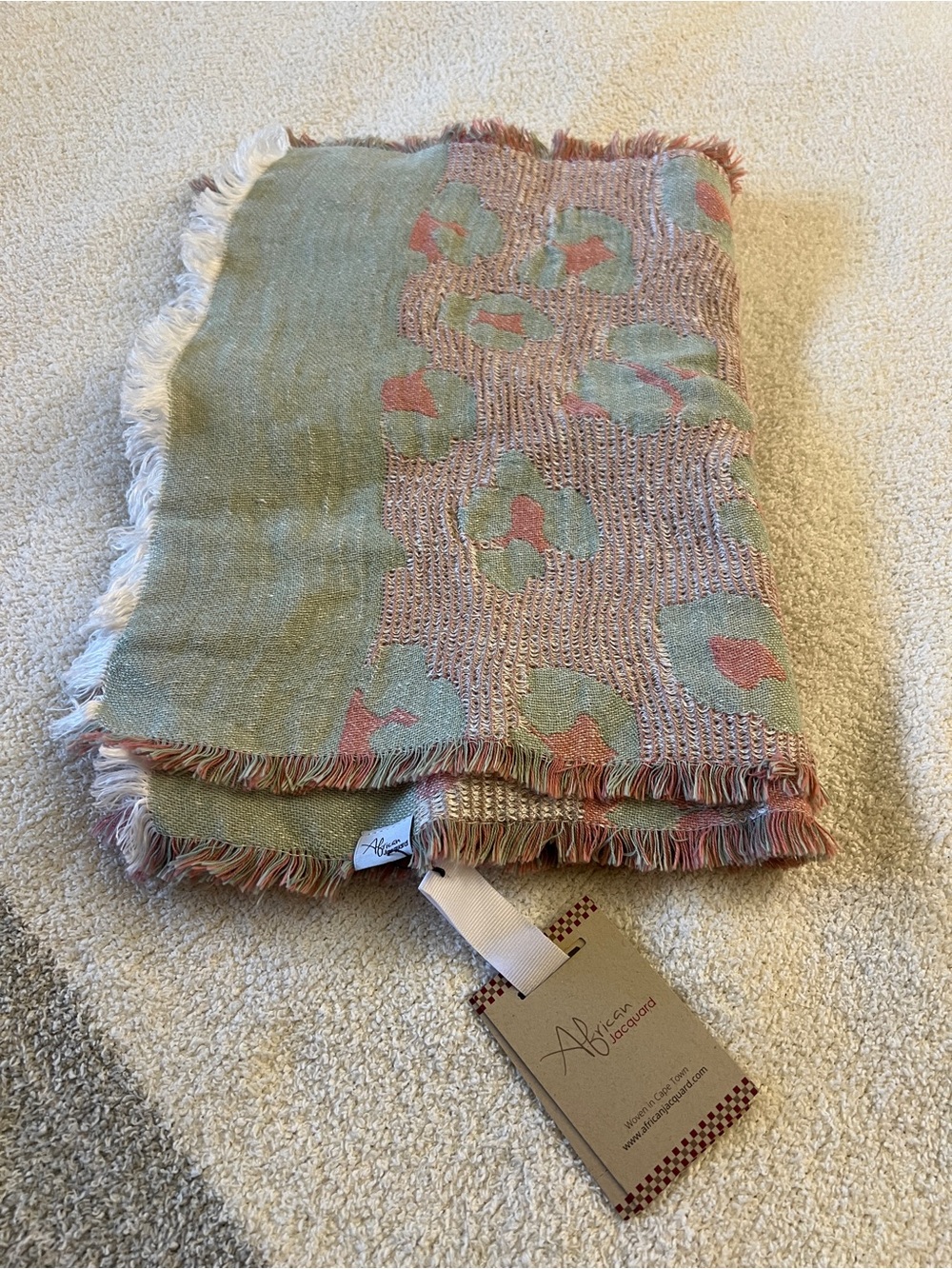 African Jacquard Urban Leopard Scarf Green Pink NWT Cape Town 86”